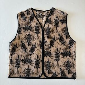 002 - THE NORTH FACE FLEECE NATIVE AZTEC PRINT VEST JACKET